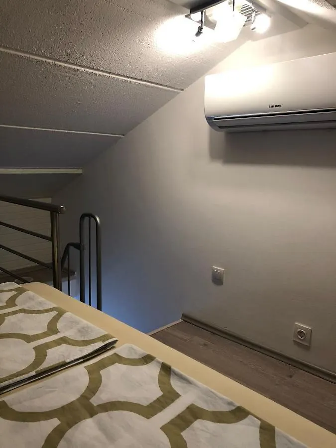 Apartment Apartman Valinor Miholascica